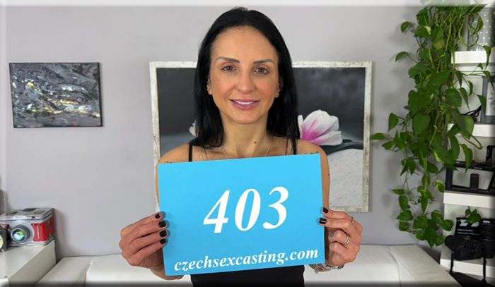 Czechsexcasting - Vitoria Vonteese - セクシーなラテン系女性がキャスティングで男を興奮させる。