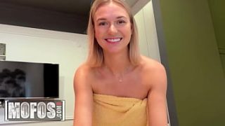 MOFOS – Melissa Prepares for Bed But First Craves Her Boyfriend’s Cock in Her Tight Ass for Deeper Sleep