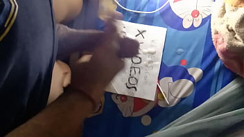Hot Vietnamese babe seduces in steamy sex scene