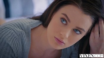 Sultry Lana Rhoades Pleases Her Dominant Boss