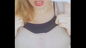 Flashing her fresh tits, follow me on bolivianamimi