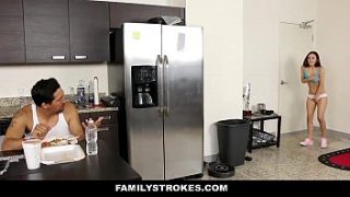 Family Pleasures – Steplusty Lucy Eagerly Serves Her Daddy’s Needs