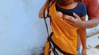 Indian lovers outdoor – I banged my professor on the college field