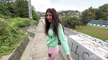 Public pickup – lured the beauty into the bushes and begged for a steamy fuck