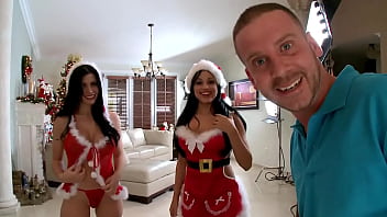 BANGBROS – Juicy Booty Holiday Special with Rebeca Linares & Abella Anderson