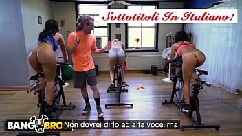 BangBros – Rose Monroe’s steamy workout with Italian captions!