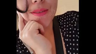Naughty girl goes shopping without panties